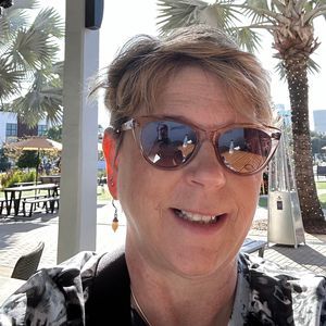 Meet your Posher, Carol